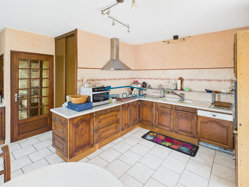 Maison ancienne - 255 m² - 9 pièces