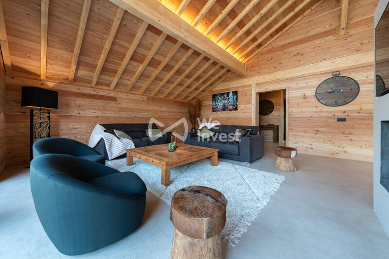 Châlet - 255 m² - 8 pièces