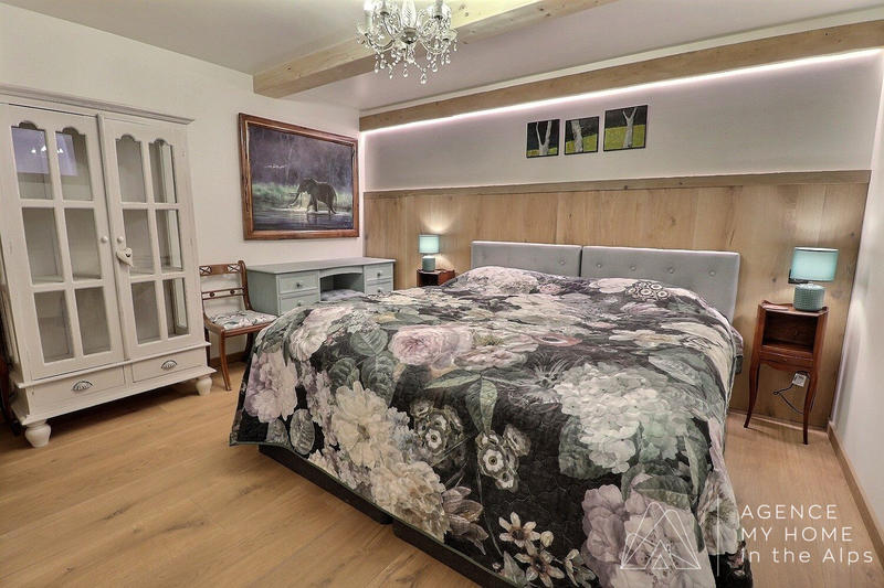 Châlet - 368 m² - 9 pièces