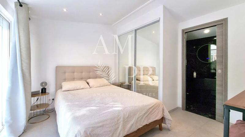 Maison de ville - 180 m² - 7 pièces