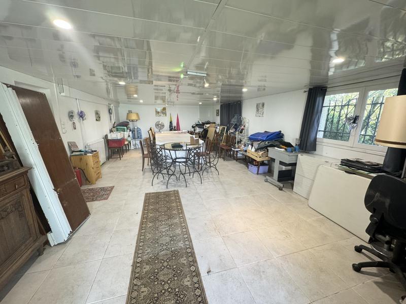 Villa - 217 m² - 8 pièces