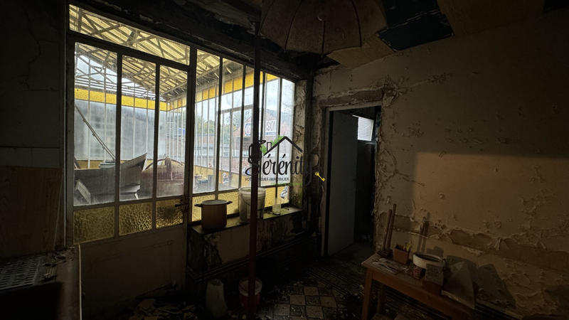 Local commercial - 231 m² - 5 pièces