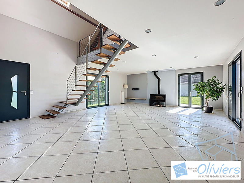 Maison - 133 m² - 6 pièces