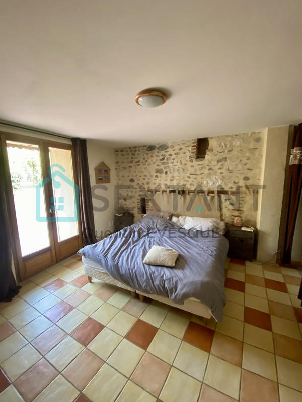 Maison - 200 m² - 5 pièces