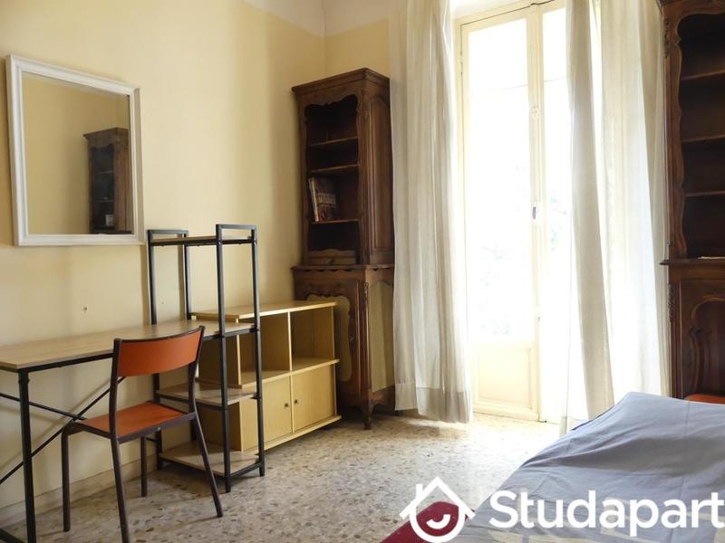 Chambre - 14 m² - 1 pièce