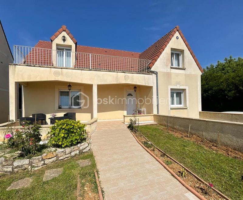 Maison traditionnelle - 145 m² - 6 pièces