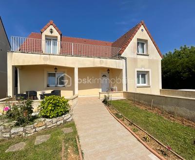 Maison traditionnelle - 145 m² - 6 pièces