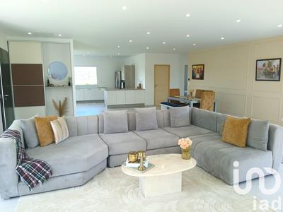 Maison - 207 m² - 5 pièces