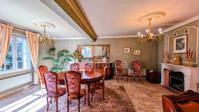 Maison - 172 m² - 7 pièces