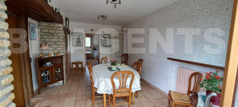 Maison traditionnelle - 167 m² - 6 pièces