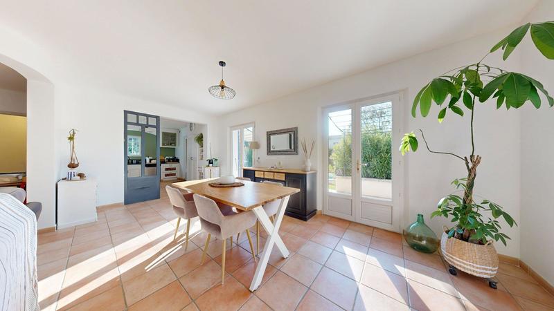 Maison - 121 m² - 5 pièces