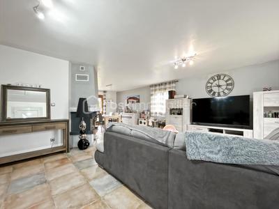 Maison - 111 m² - 6 pièces