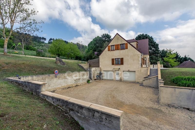 Maison - 131 m² - 6 pièces