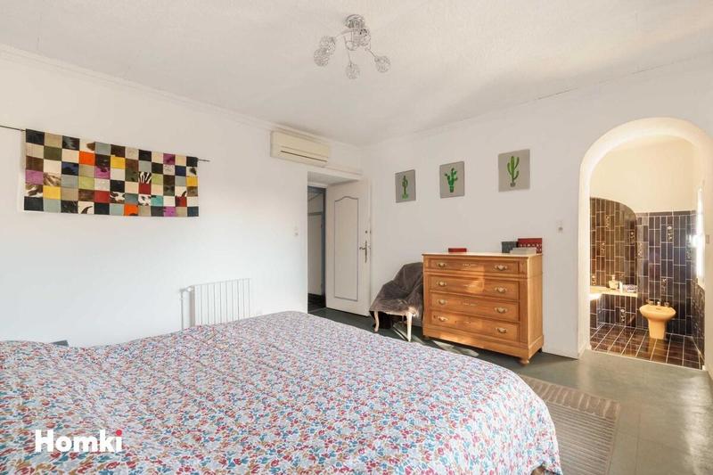 Propriété - 500 m² - 7 pièces