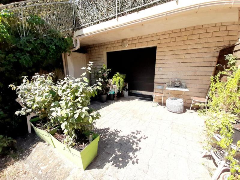 Maison - 210 m² - 9 pièces