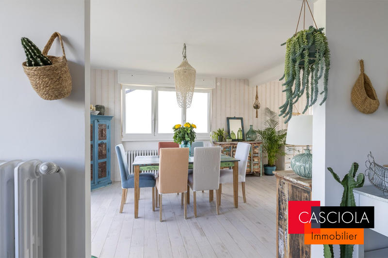 Maison - 133 m² - 6 pièces