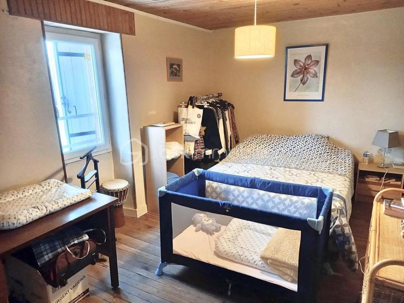 Maison en pierre - 194 m² - 8 pièces