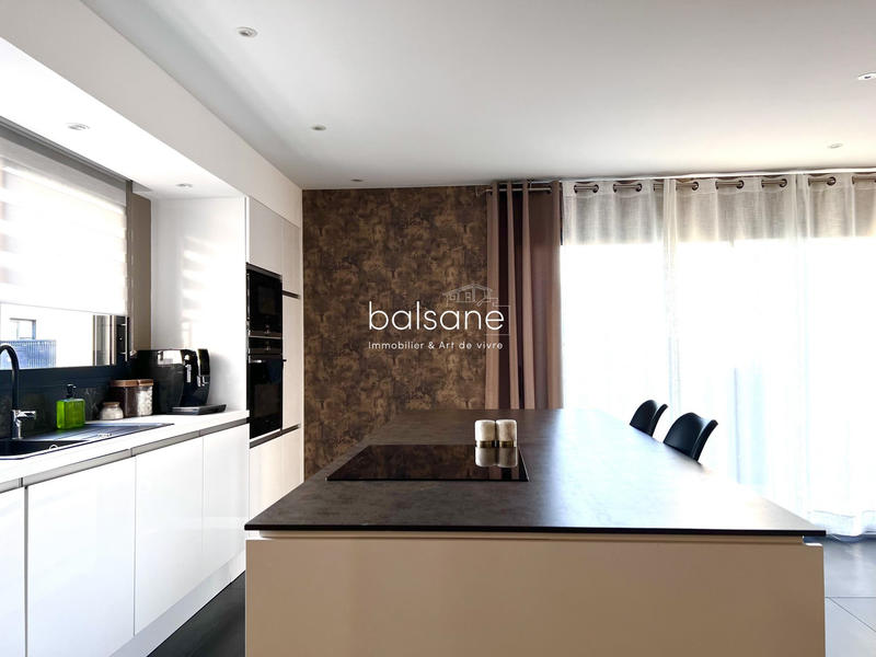 Maison contemporaine - 123 m² - 7 pièces