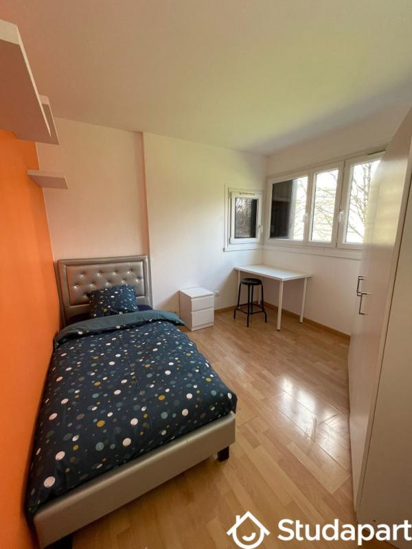 Chambre - 9 m² - 1 pièce