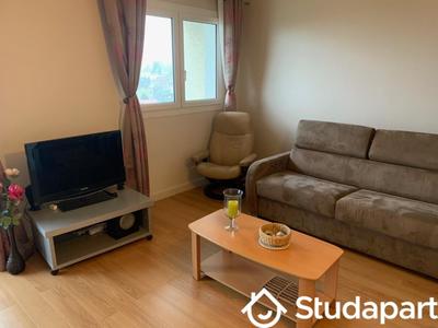 Chambre - 9 m² - 1 pièce