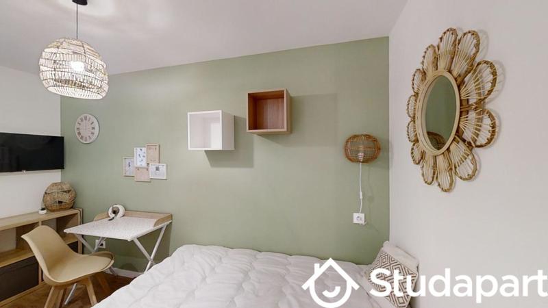 Chambre - 10 m² - 1 pièce