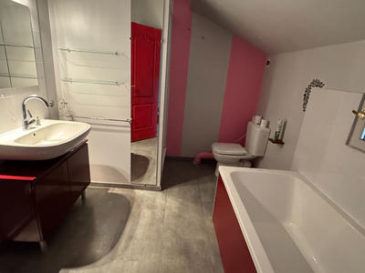 Appartement - 90 m² - 3 pièces