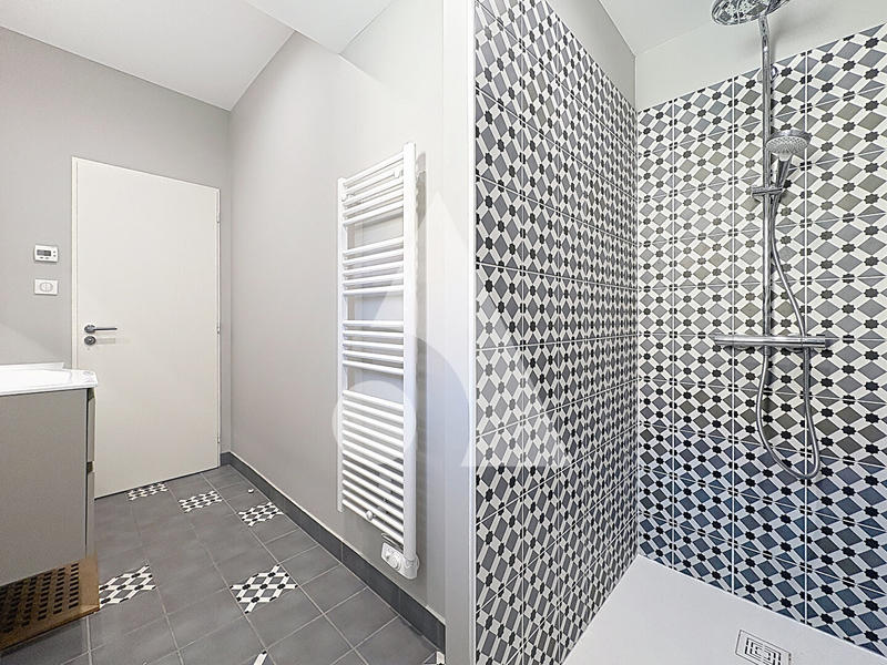 Appartement - 143 m² - 5 pièces