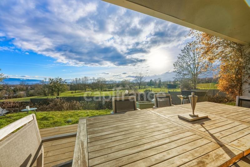 Villa - 166 m² - 7 pièces