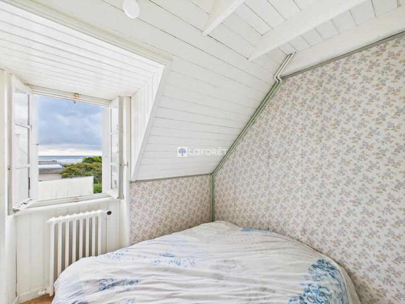 Maison - 88 m² - 9 pièces