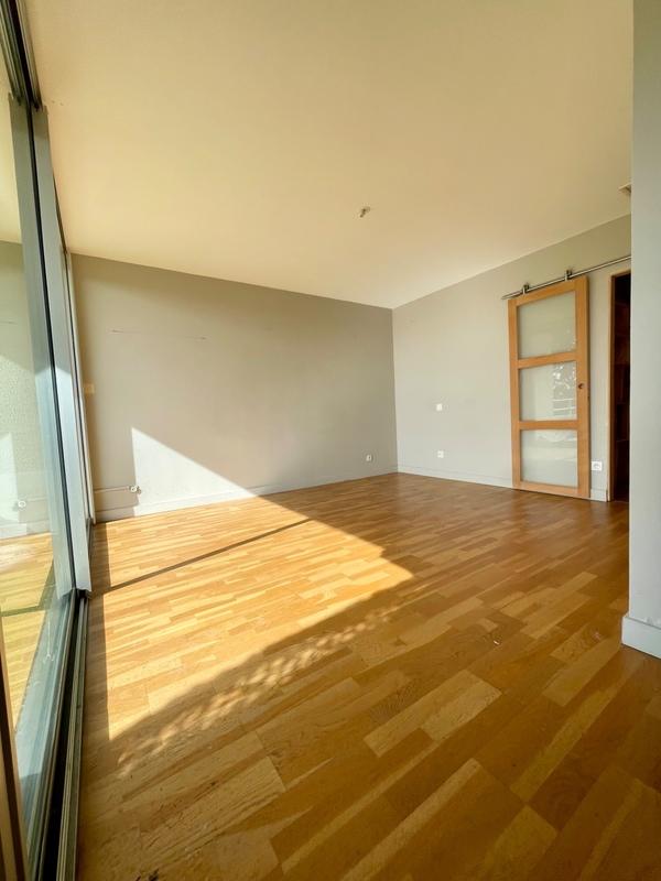 Appartement - 104 m² - 5 pièces