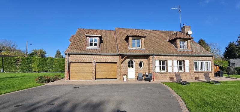 Pavillon - 197 m² - 8 pièces