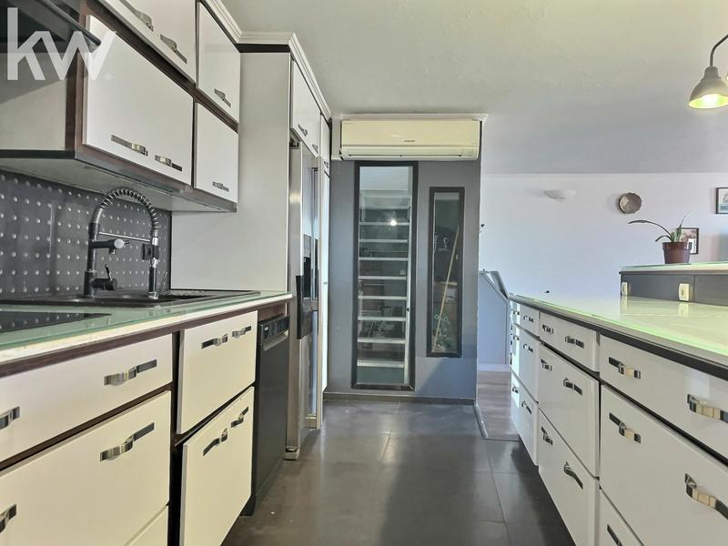 Duplex - 188 m² - 5 pièces