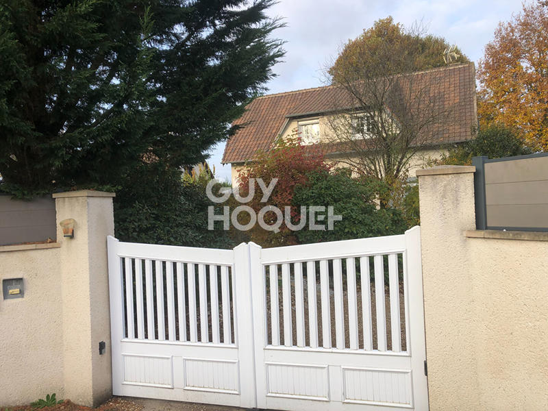 Maison - 96 m² - 6 pièces