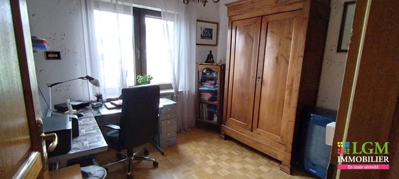 Maison - 240 m² - 7 pièces