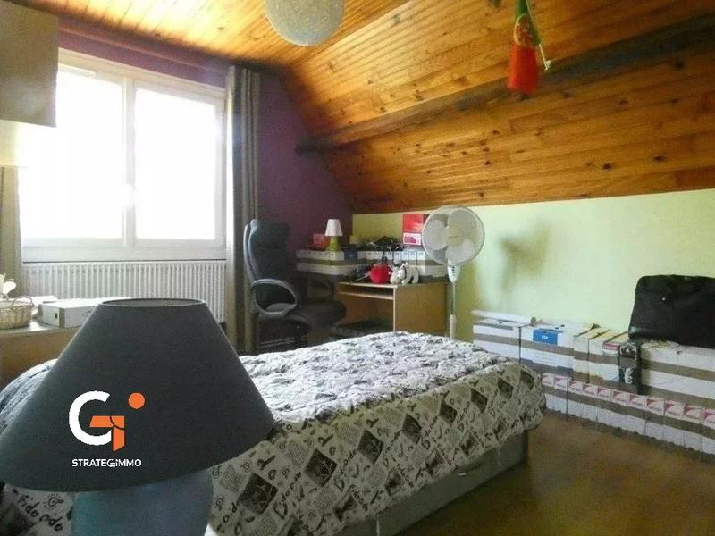 Maison - 166 m² - 8 pièces