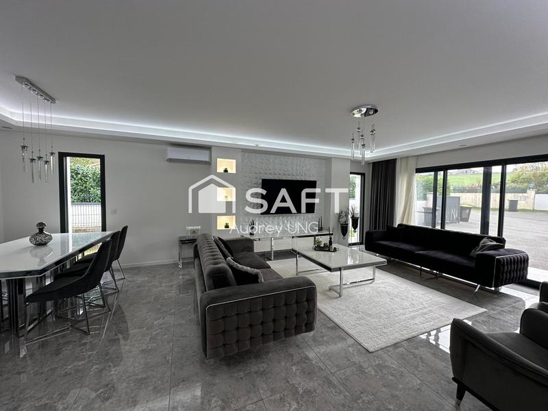 Maison - 143 m² - 5 pièces