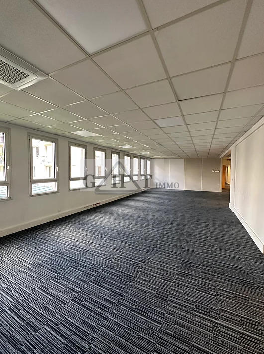 Bureau - 310 m²