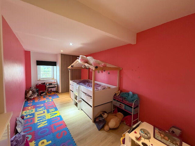 Maison - 127 m² - 9 pièces