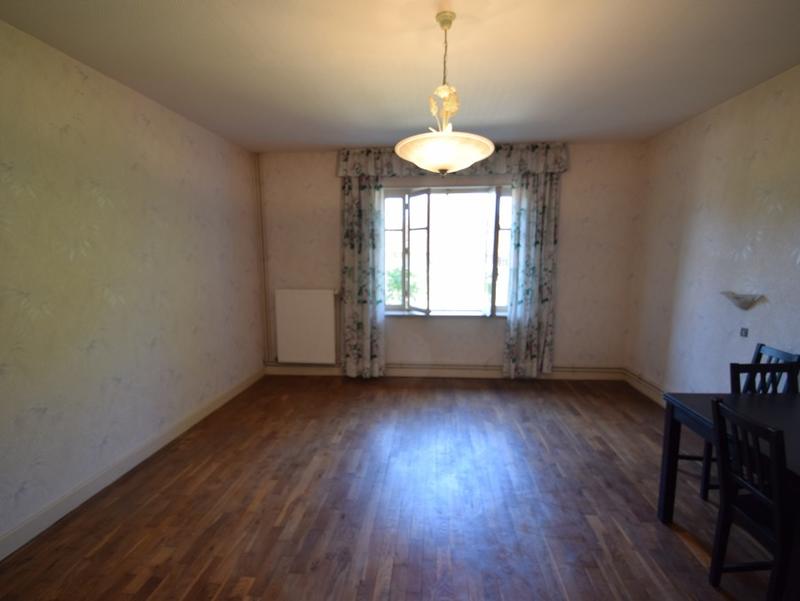 Maison - 229 m² - 9 pièces