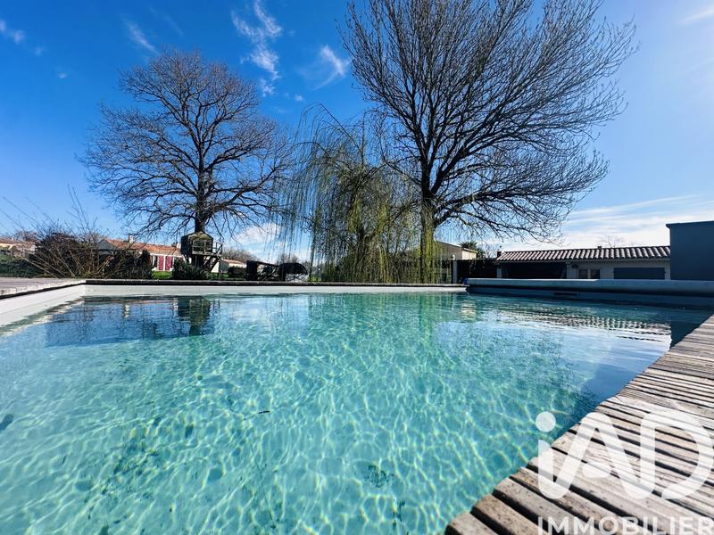 Maison - 153 m² - 8 pièces