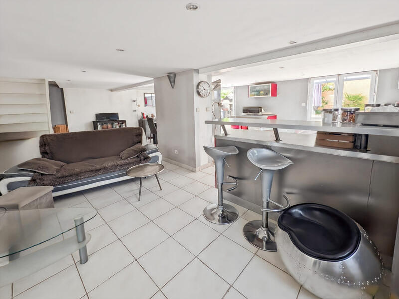 Maison - 127 m² - 6 pièces