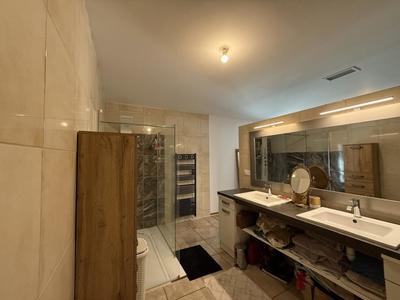 Mas - 197 m² - 5 pièces