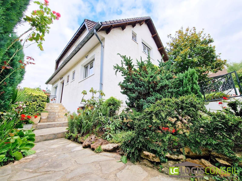 Maison - 142 m² - 6 pièces