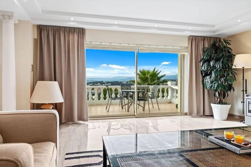 Villa - 250 m² - 7 pièces