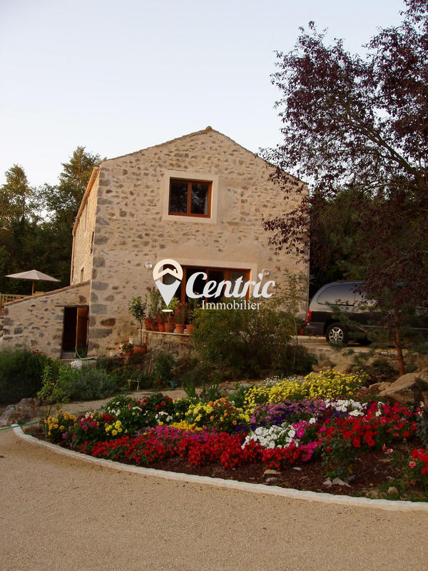 Maison ancienne - 315 m² - 13 pièces