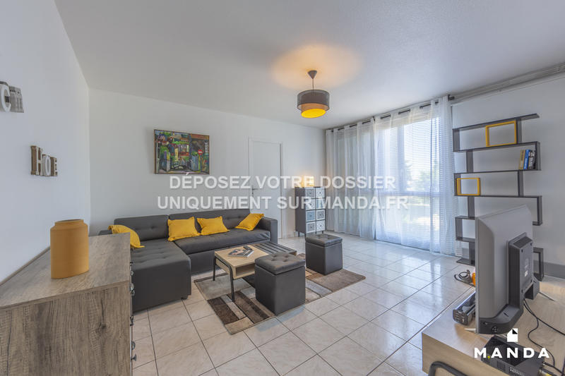 Chambre - 10 m² - 6 pièces