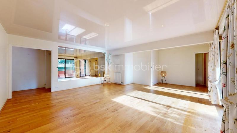 Appartement - 108 m² - 4 pièces