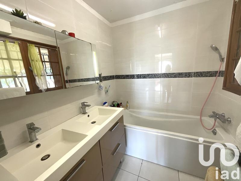 Maison - 192 m² - 9 pièces