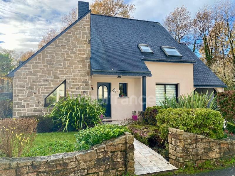 Maison - 123 m² - 5 pièces