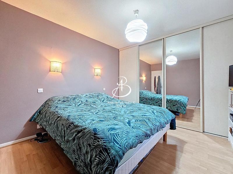 Maison - 102 m² - 5 pièces